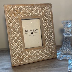 NWOT Bombay carved wood floral gold wash picture frame